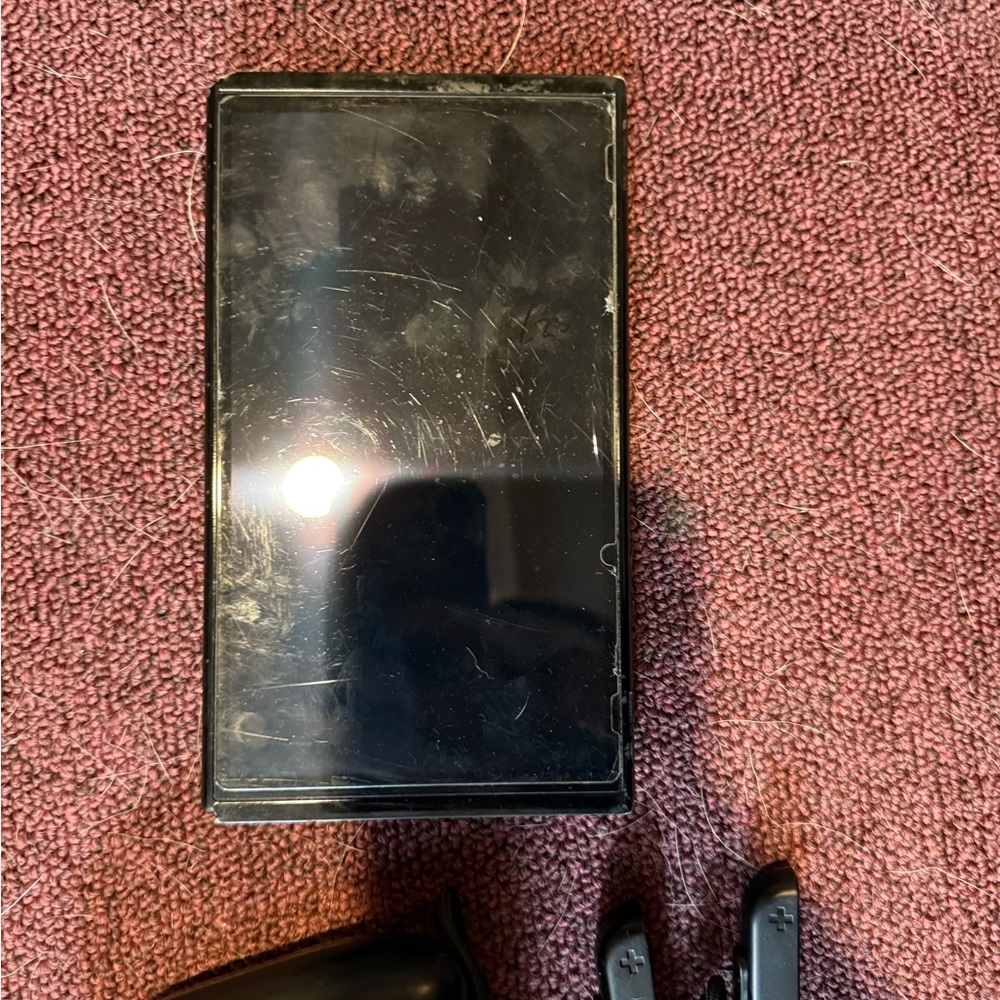 Nintendo Switch Console - Picture 2 of 6